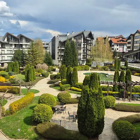 деметрия в Aspen Golf And *