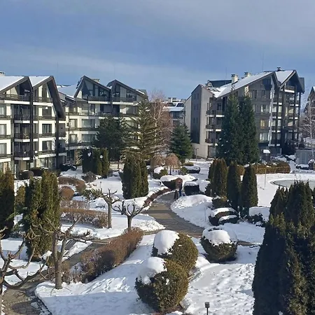 деметрия в Aspen Golf And *