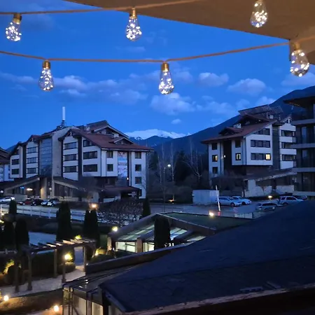 деметрия в Aspen Golf And