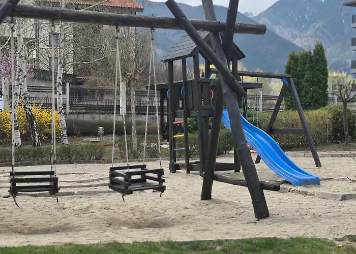 деметрия в Aspen Golf And 公寓 拉兹洛格