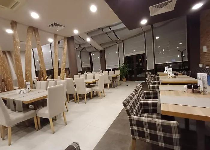 деметрия в Aspen Golf And